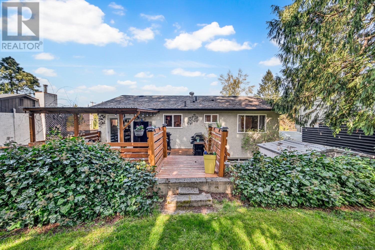 1208 Cloke Rd