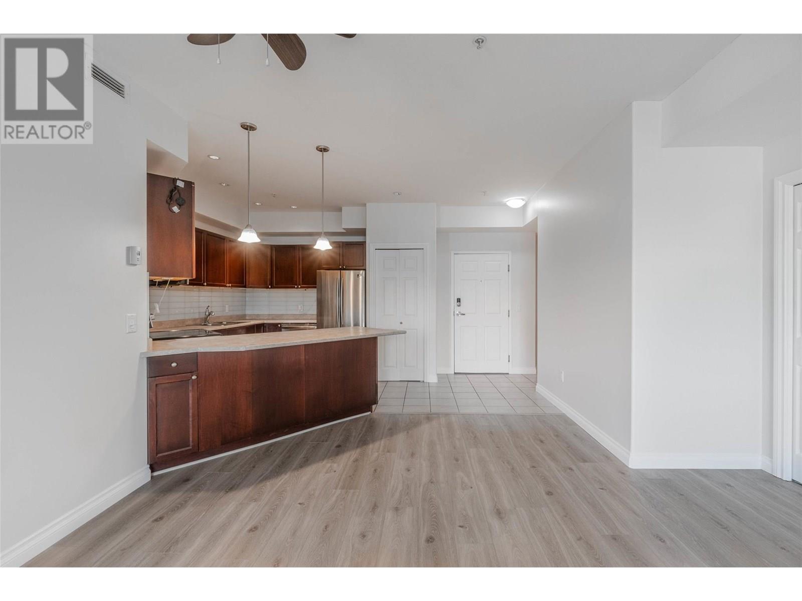 921 SPILLWAY Road Unit# 212C