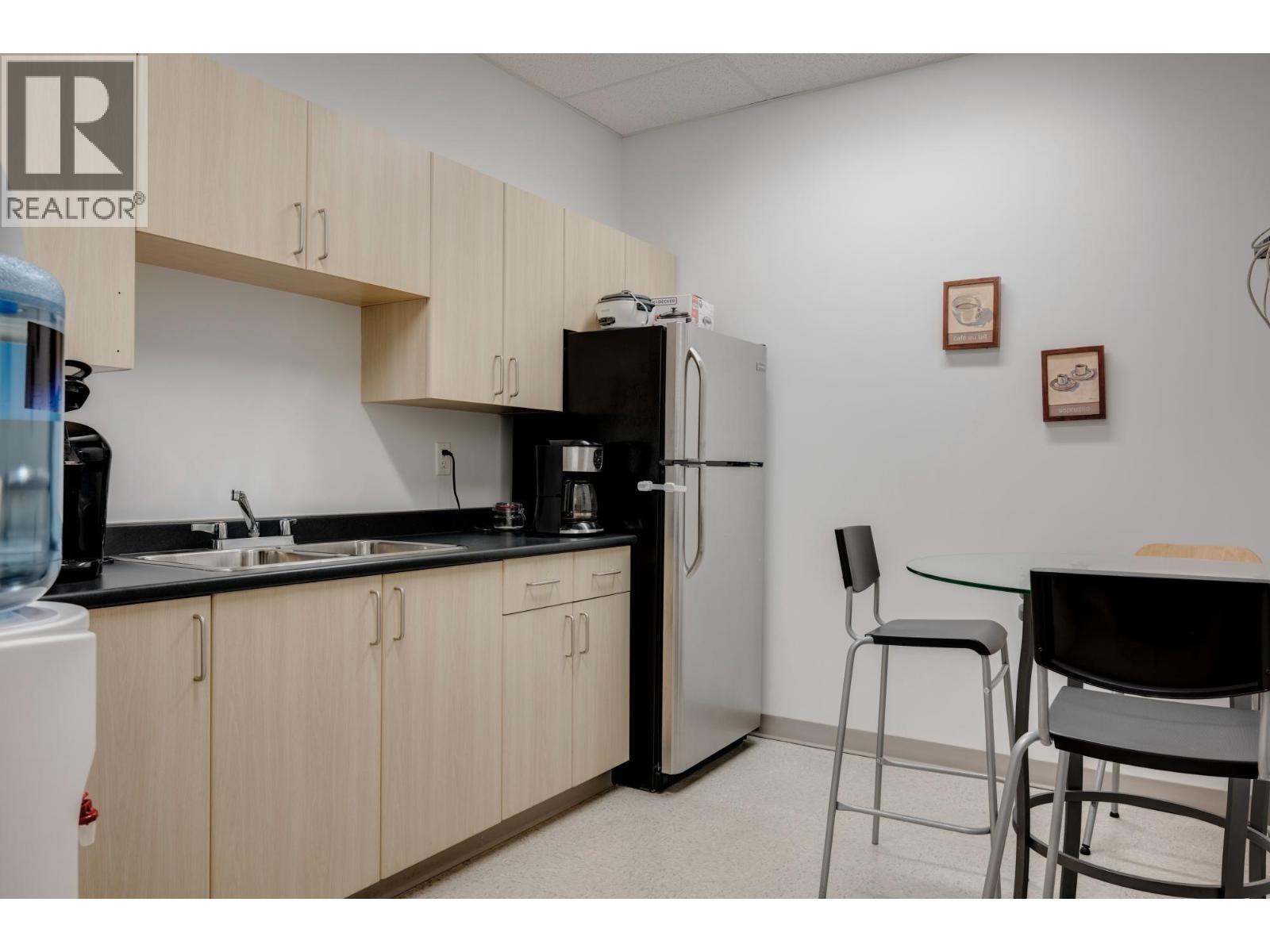 510 E KENT AVENUE SOUTH