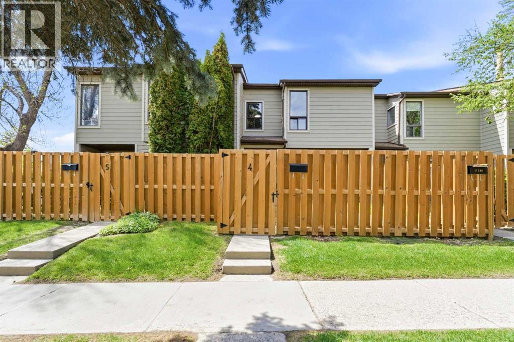 4, 106 Grier Terrace NE
