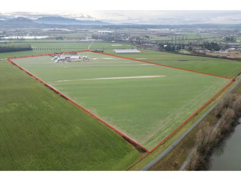 33861 SIM ROAD Abbotsford BC V3G1N2