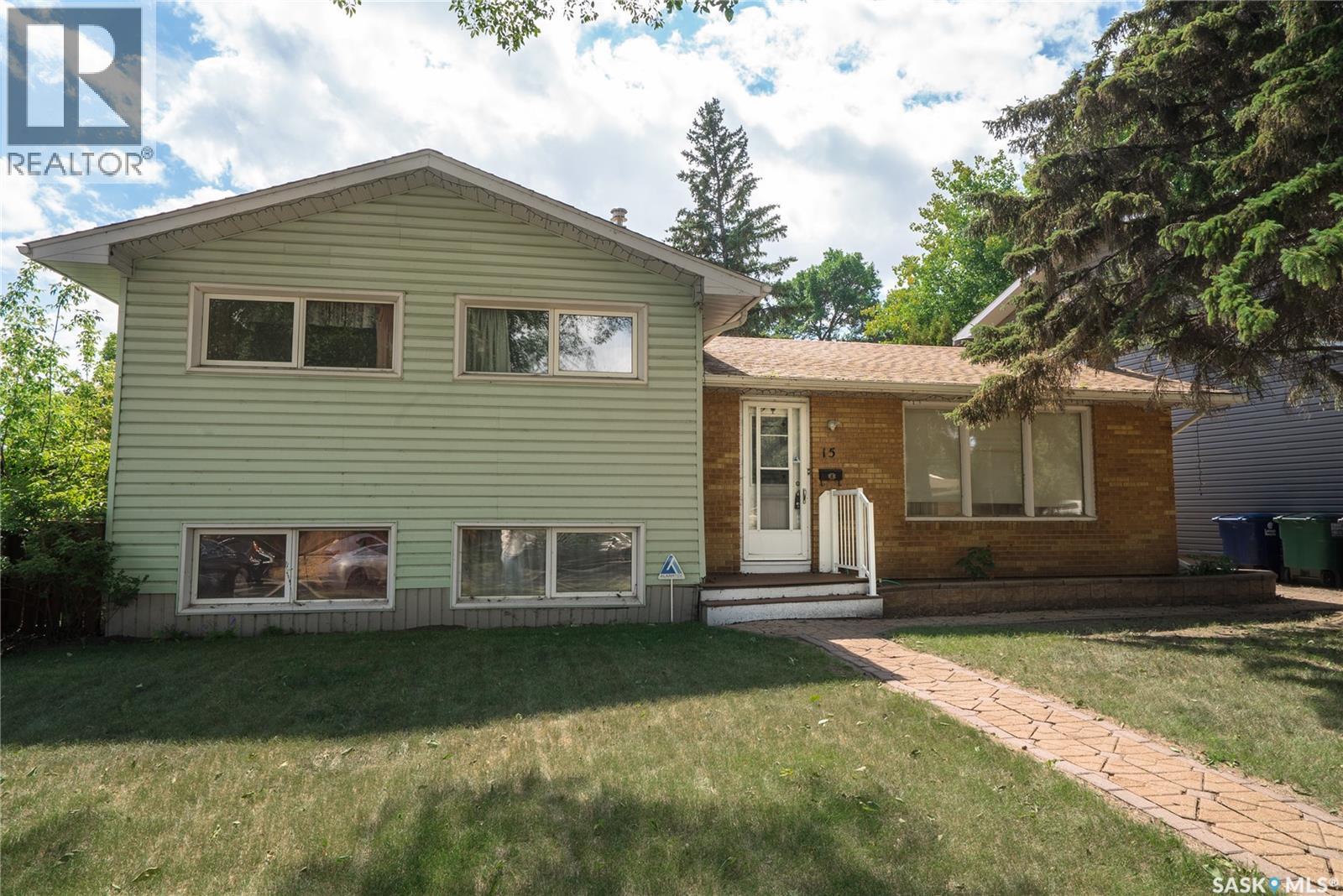 15 Richmond CRESCENT