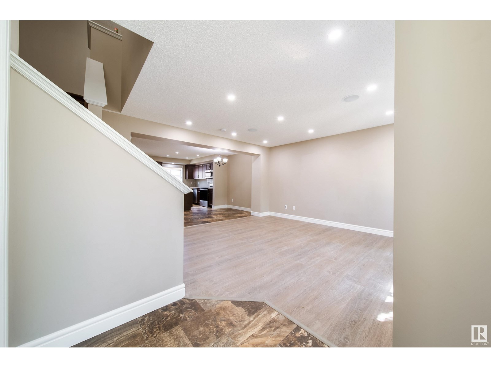 162 DESROCHERS GA SW