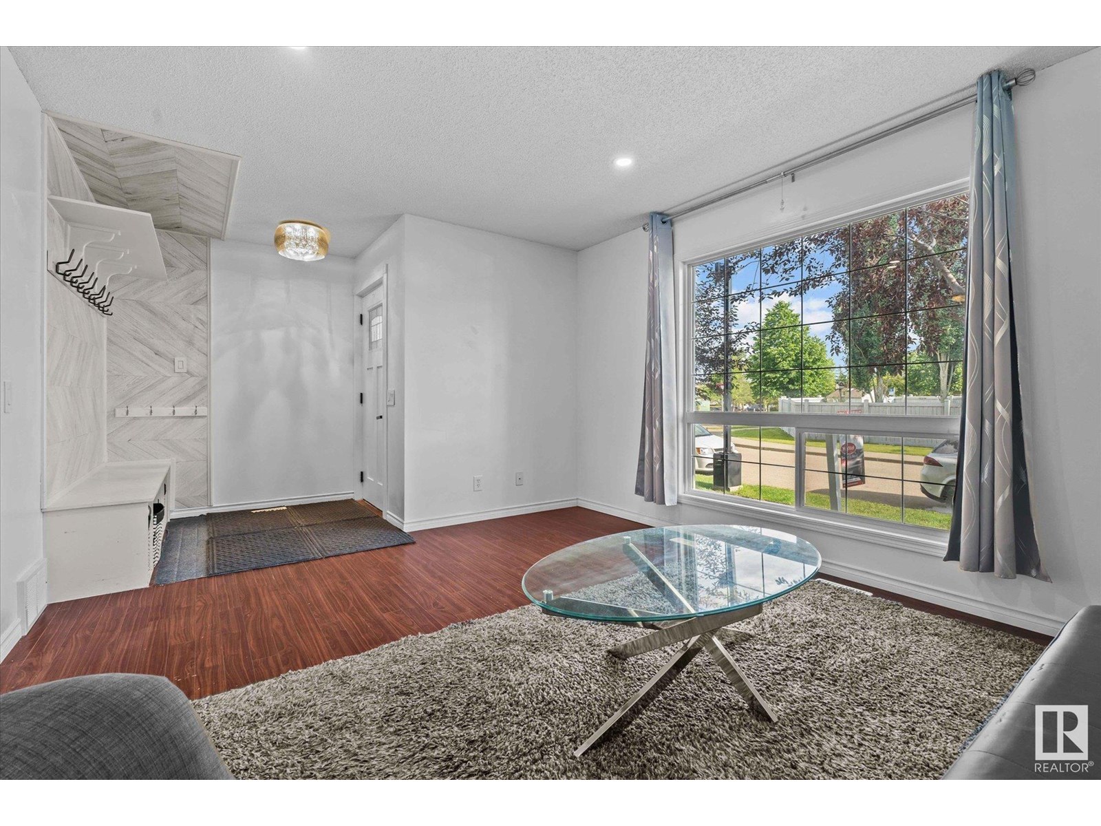 408 GIBB WD NW