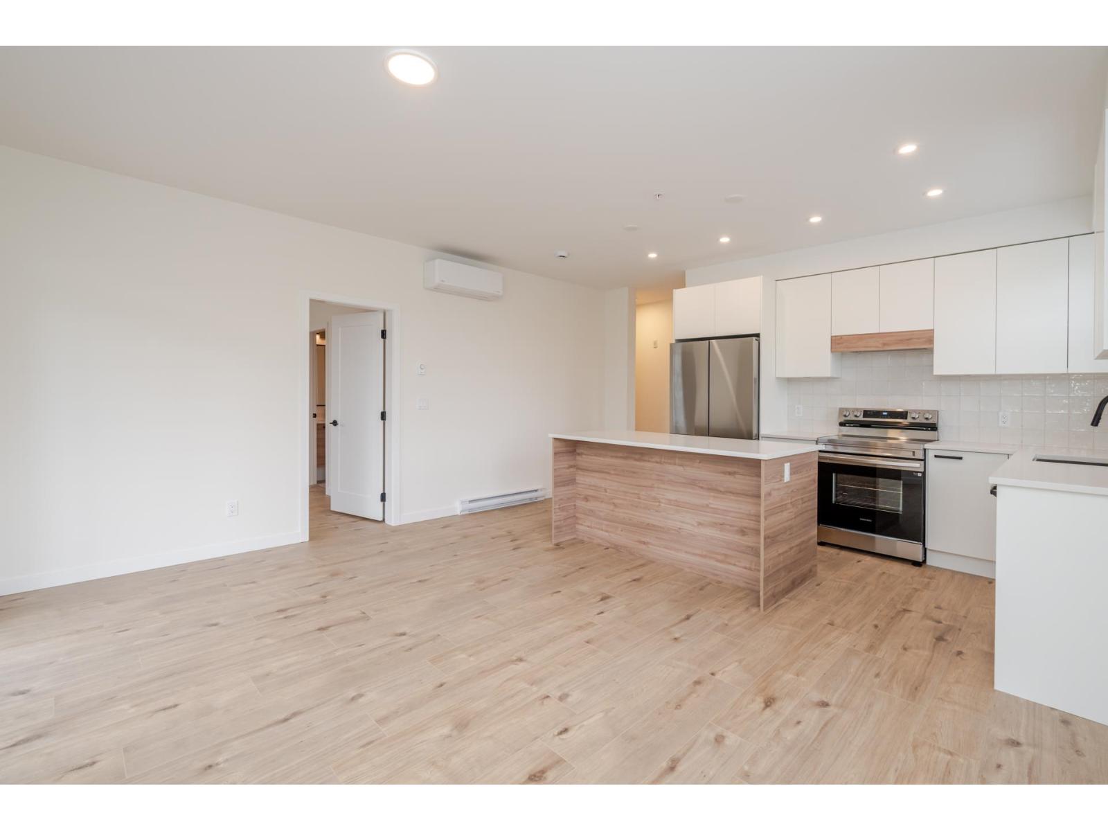 106 33920 BEST STREET