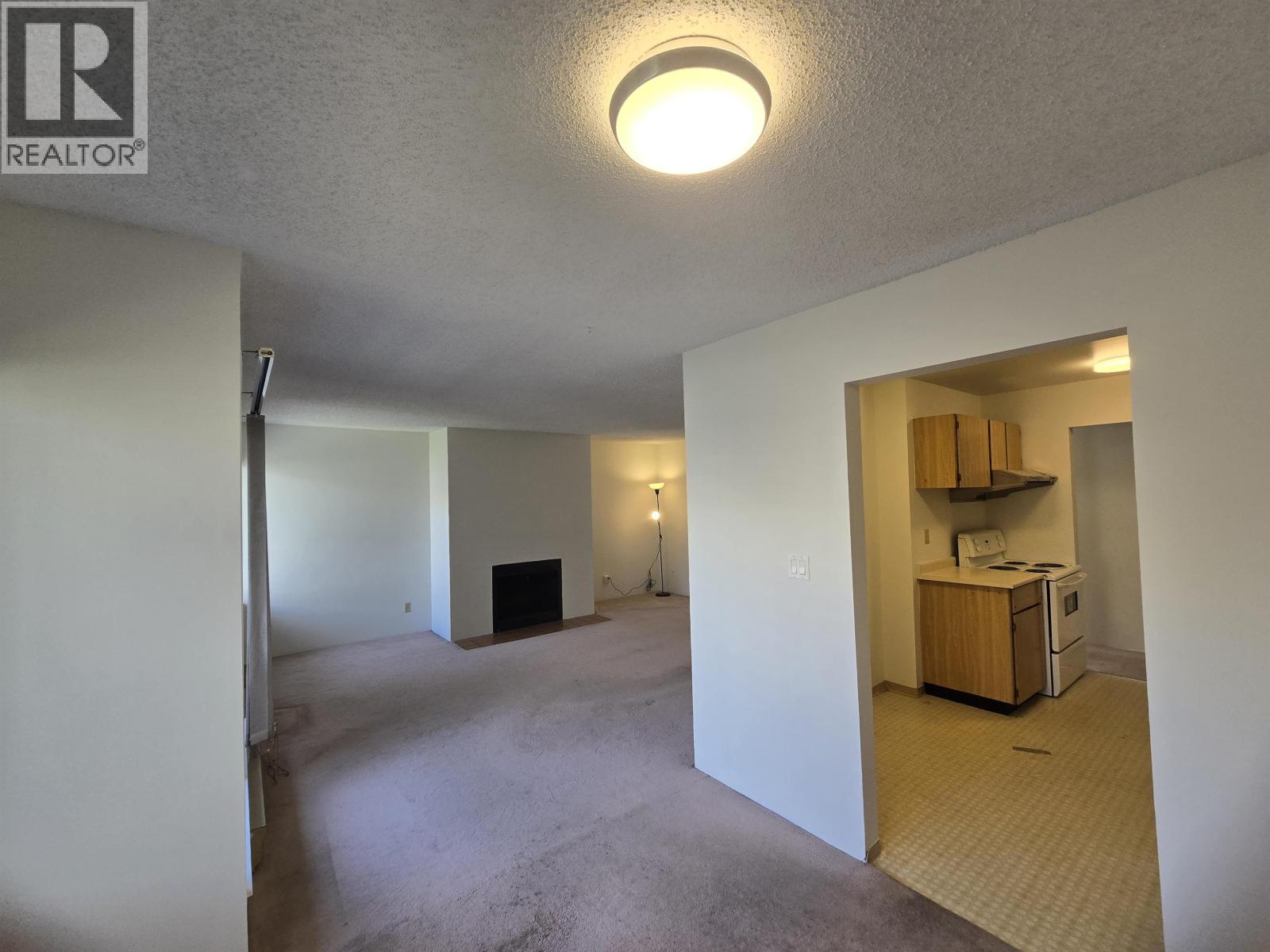 216 8400 ACKROYD ROAD