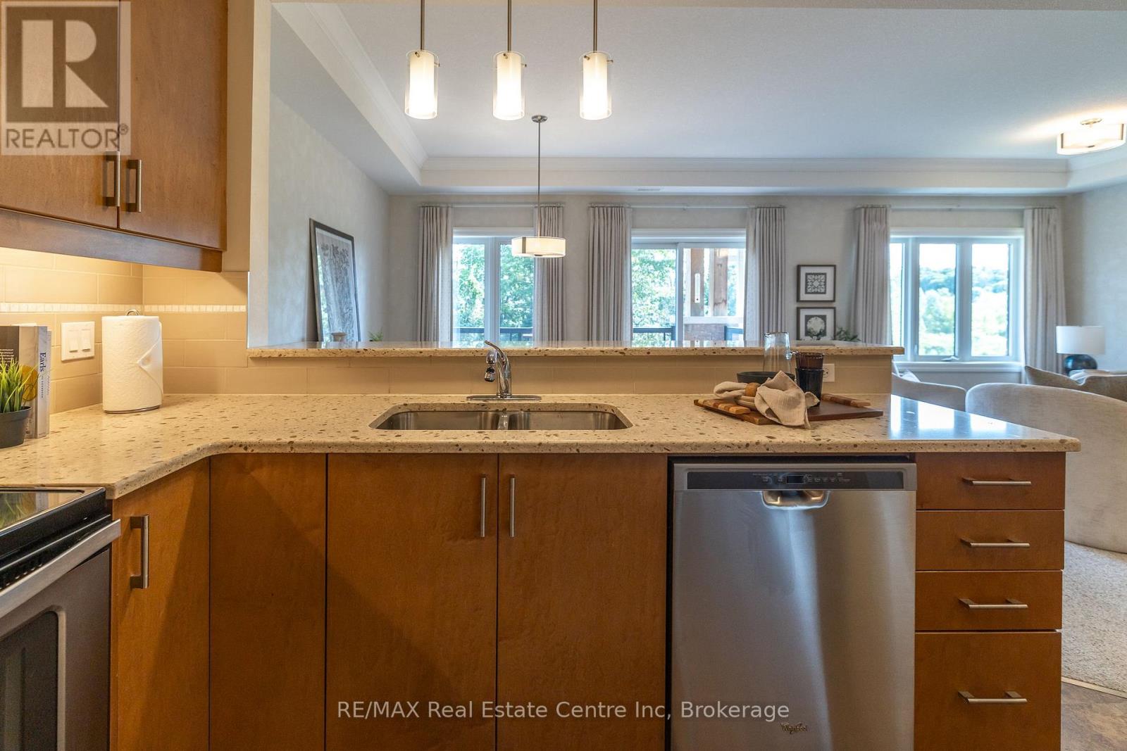 310 - 23 STUMPF STREET