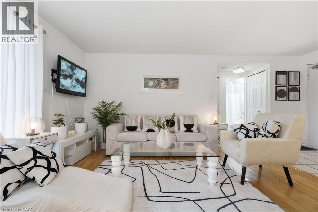 640 GREY Street Unit# 206