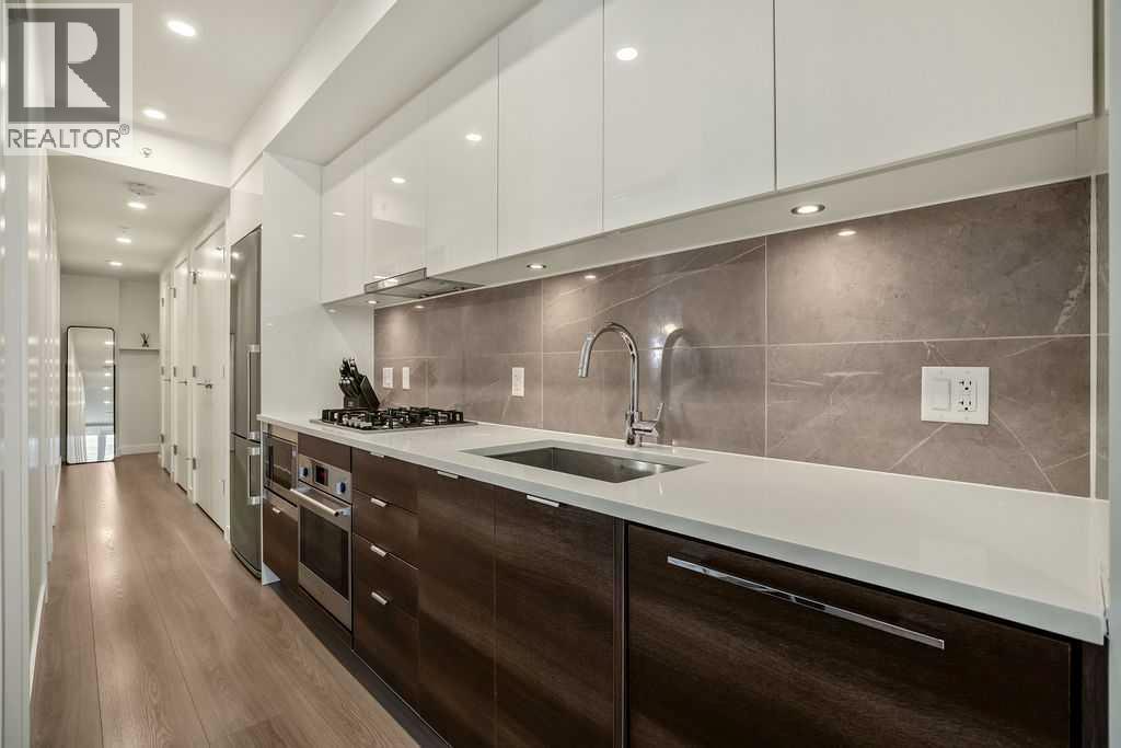 103, 108 Waterfront Court SW