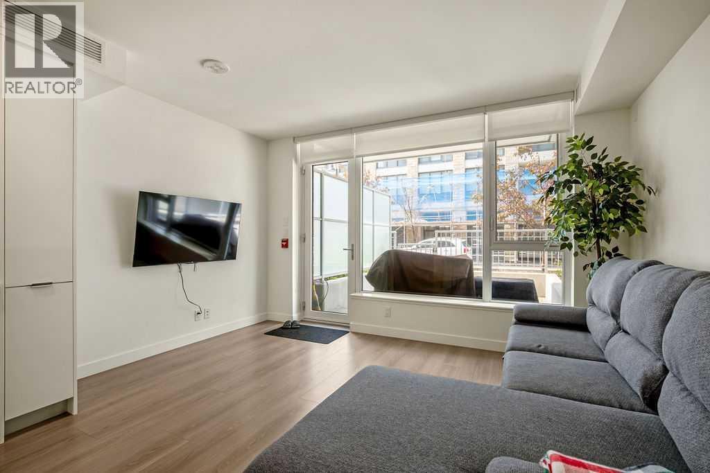 103, 108 Waterfront Court SW