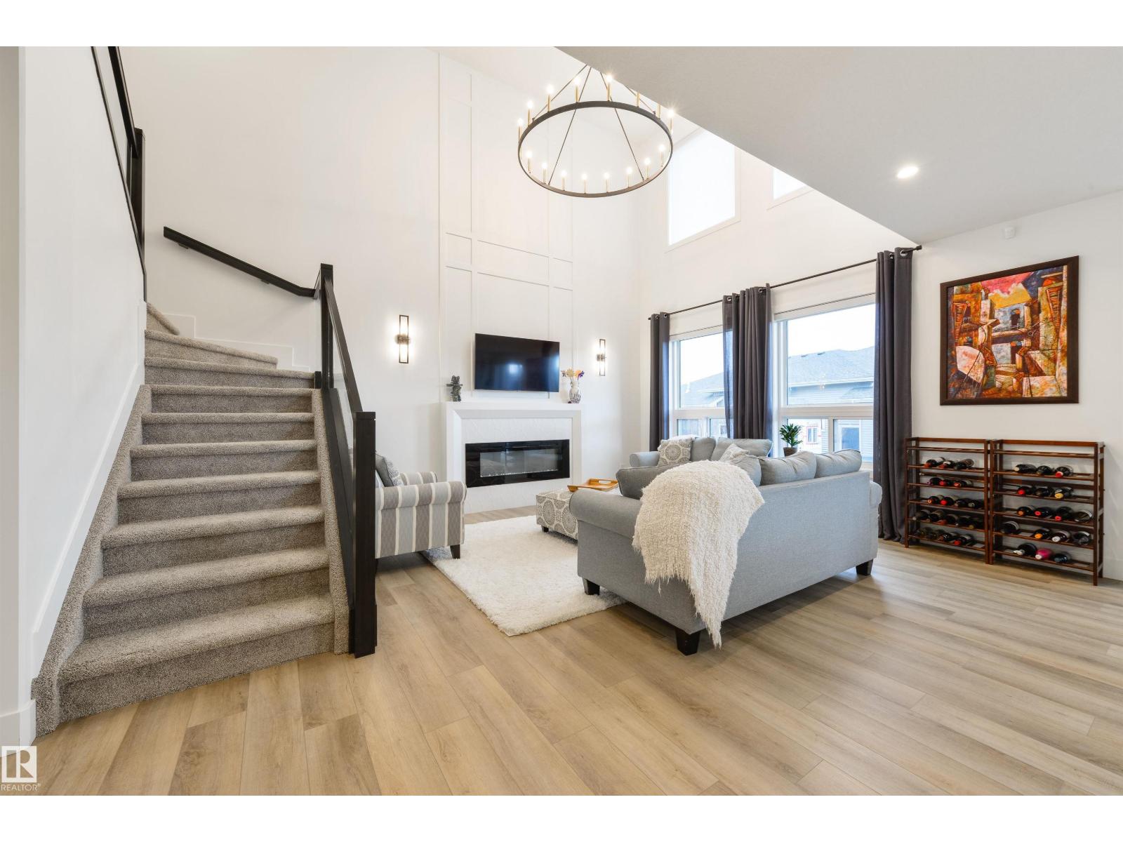 36 AVONLEA WY