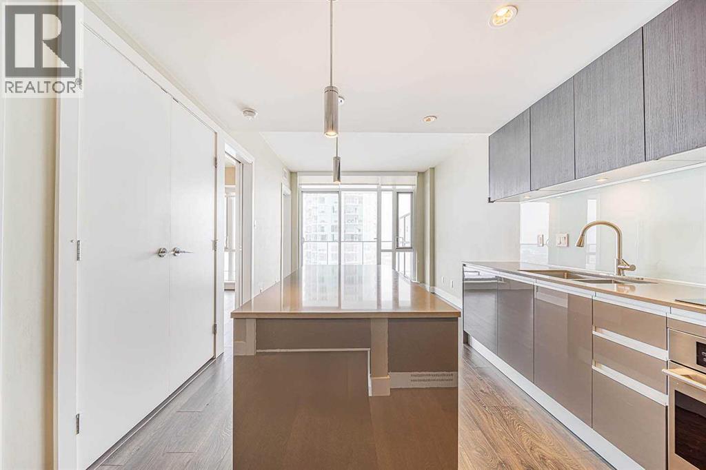 2203, 1122 3 Street SE