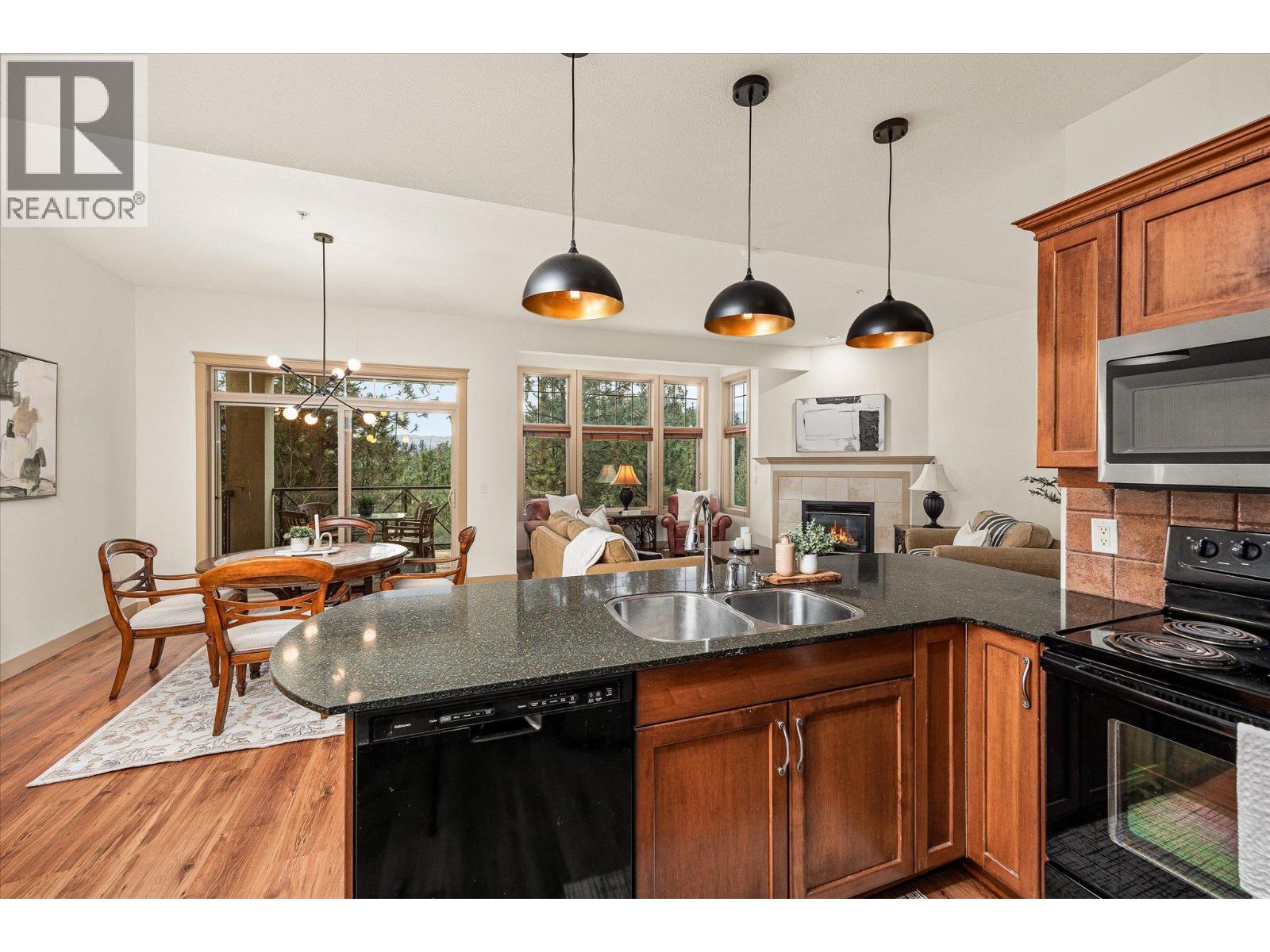 1795 Country Club Drive Unit# 126