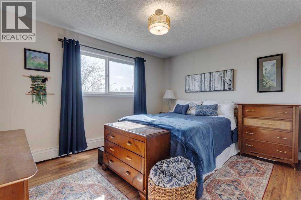 301, 2203 14 Street SW