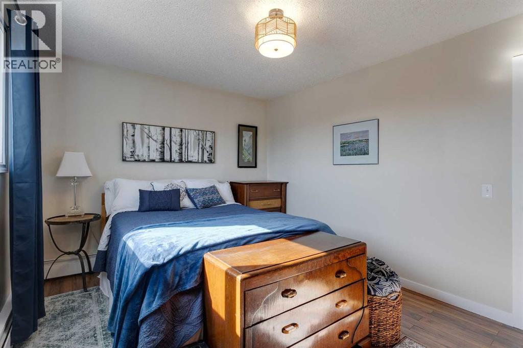 301, 2203 14 Street SW