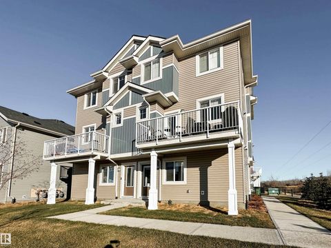 #13 13139 205 ST NW Edmonton AB T5S0N1