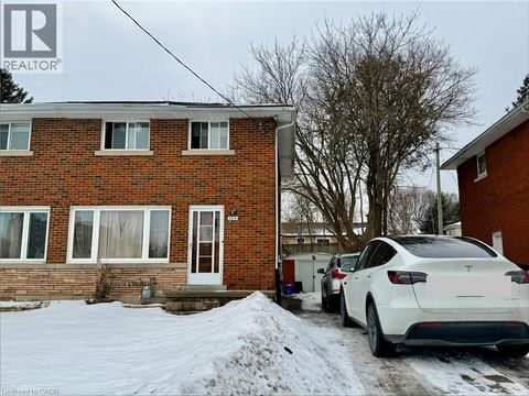 141 WEBER Street N Unit# B Waterloo ON N2J3G9
