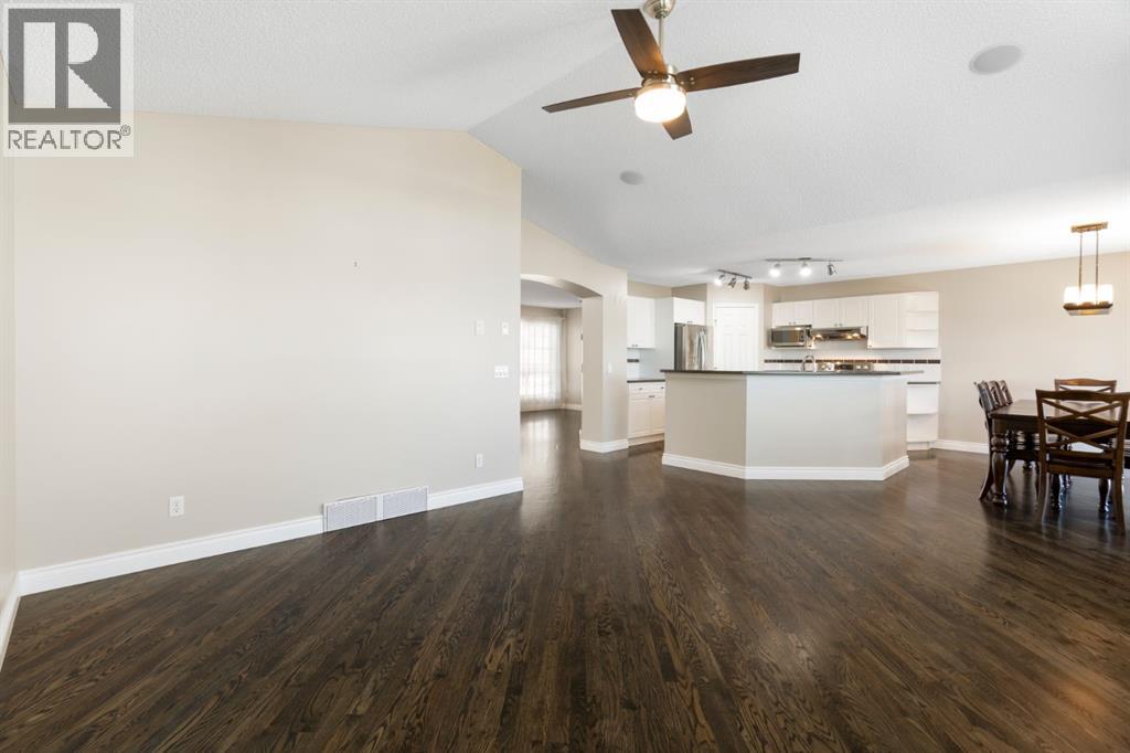 59 Panorama Hills Road NW