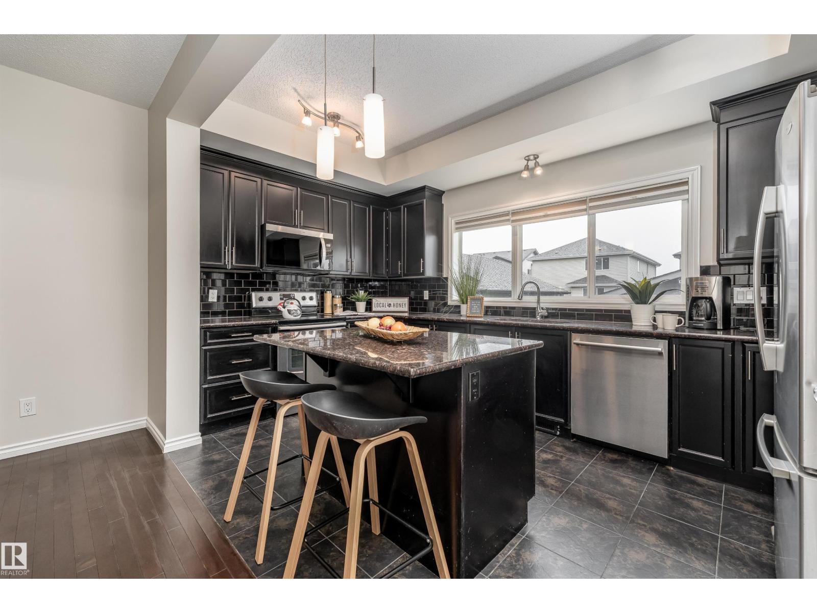 1075 MCCONACHIE BV NW