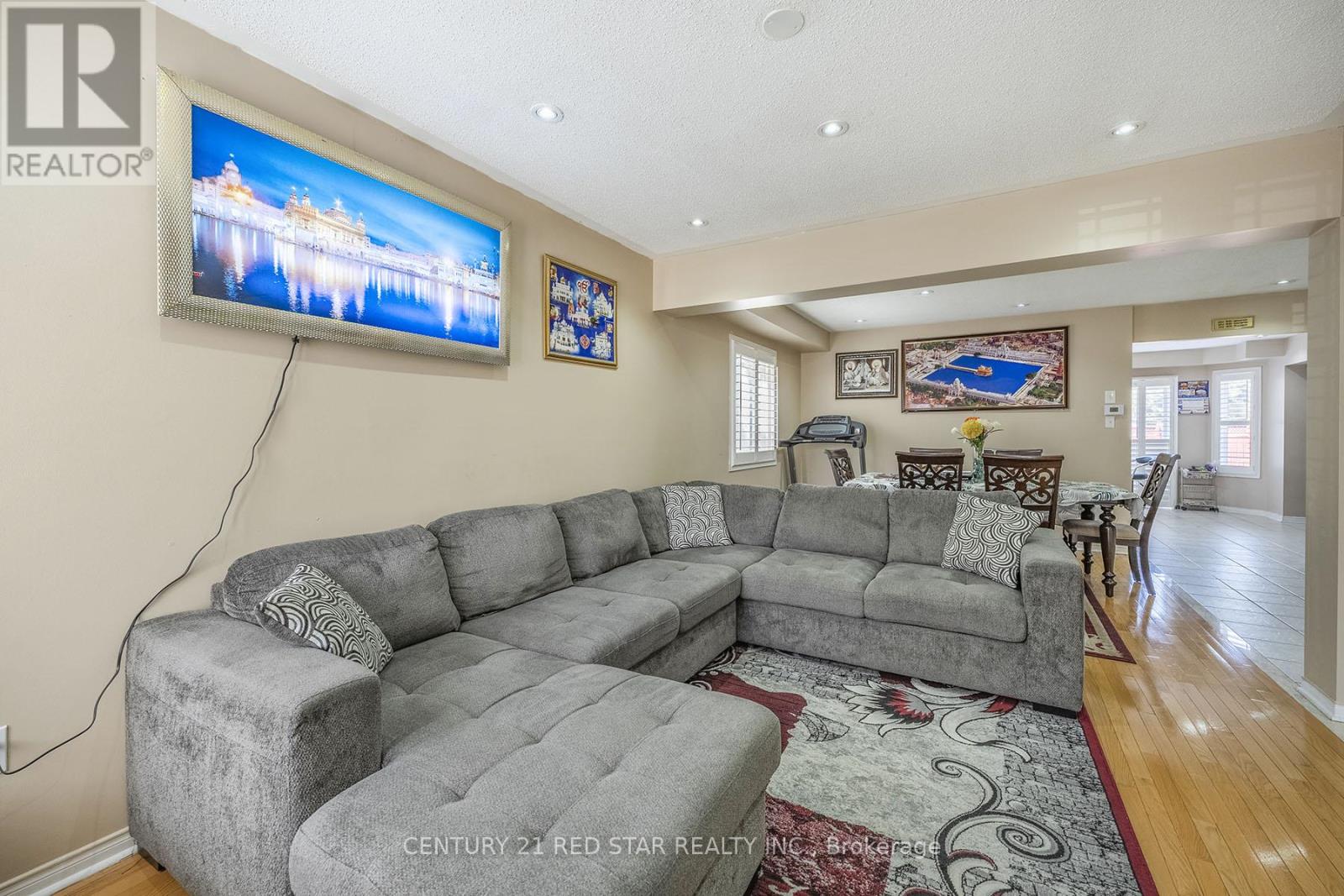 36 FIELD THISTLE DRIVE