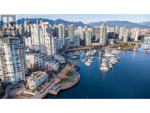 2208 1033 MARINASIDE CRESCENT Vancouver BC V6Z3A3