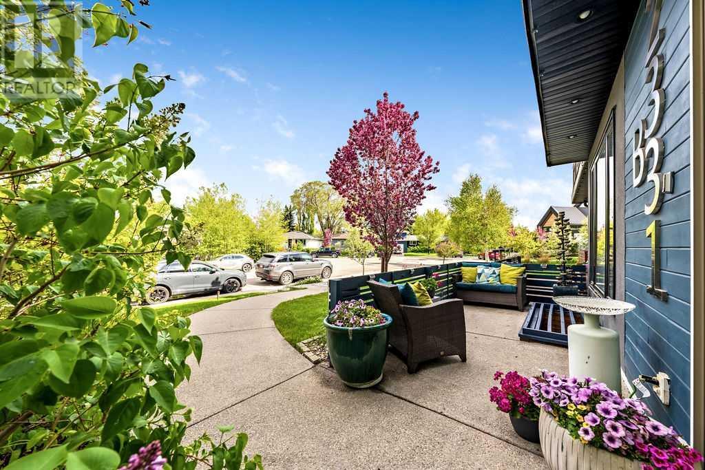 2331B Osborne Crescent SW