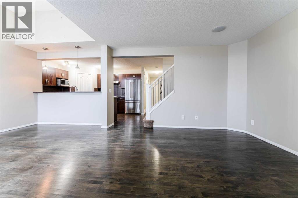 20 Bridlecrest Court SW