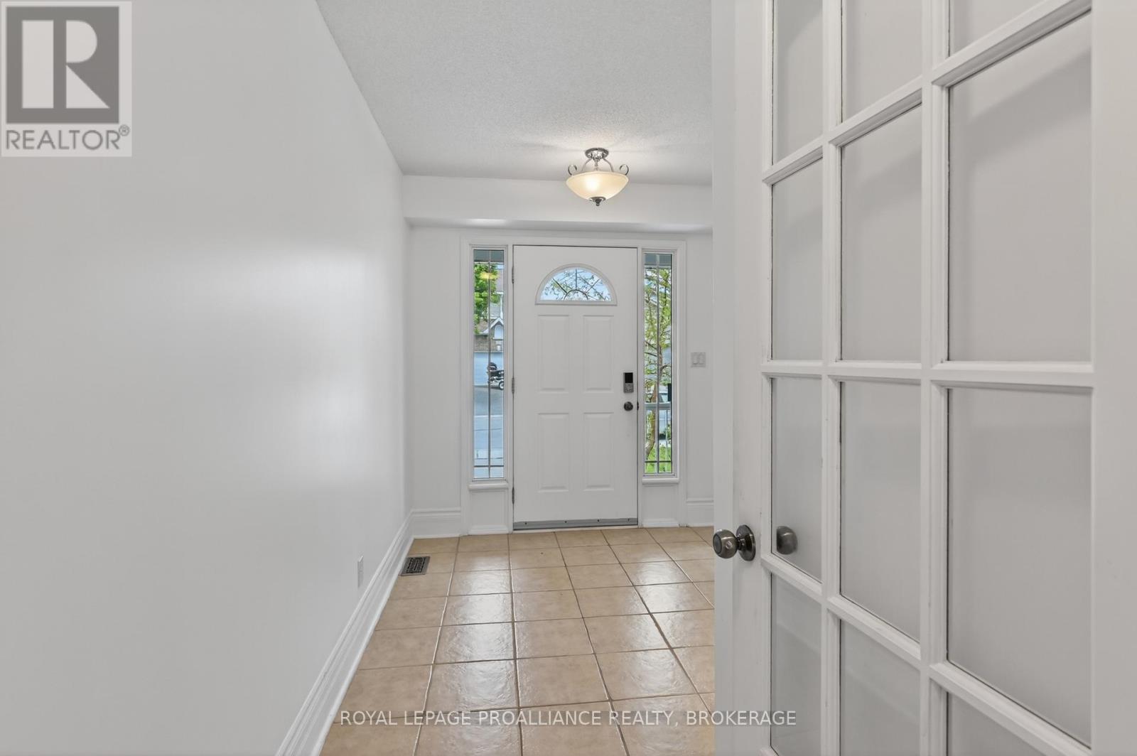 435 MAUREEN STREET