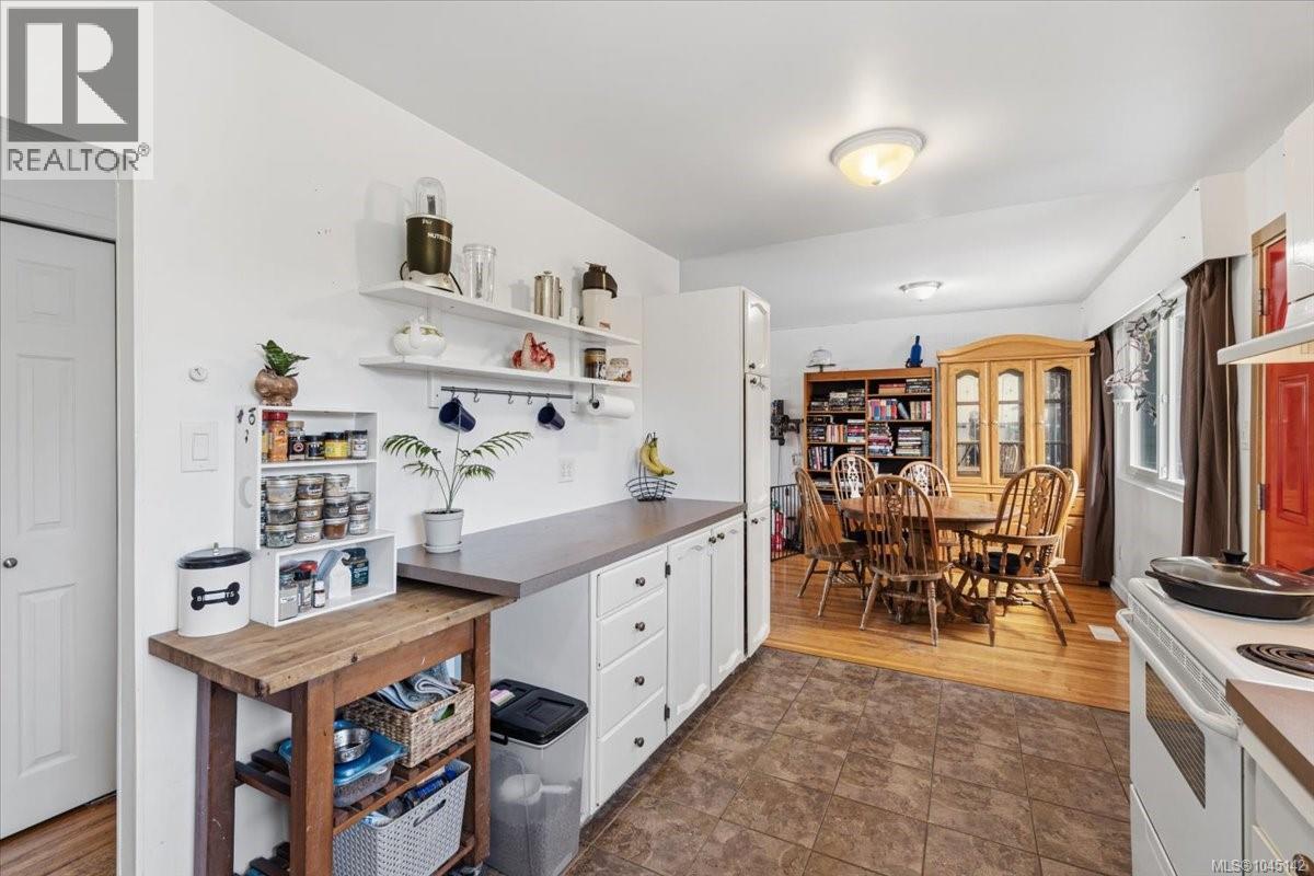 448 Lenhart Ave