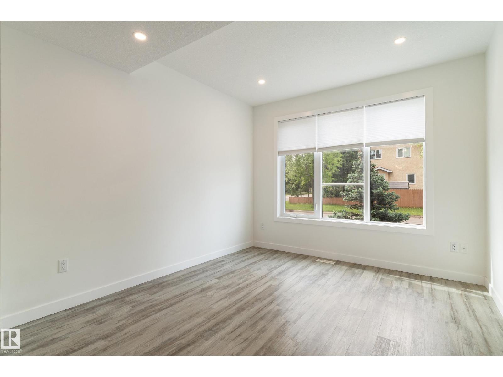 15204 108 AV NW