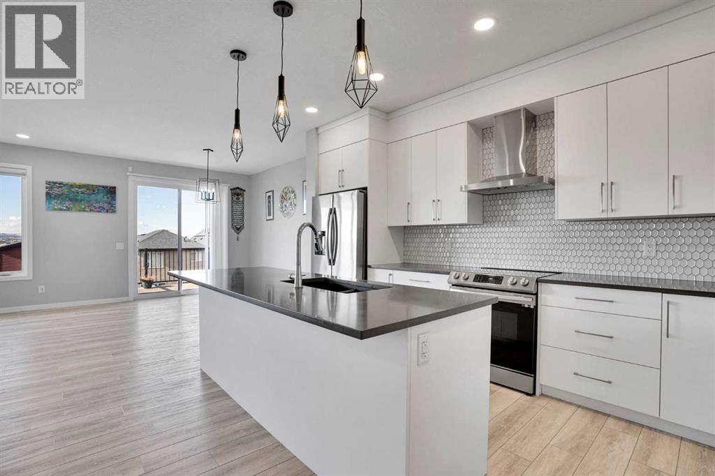 179 Lucas Heights NW