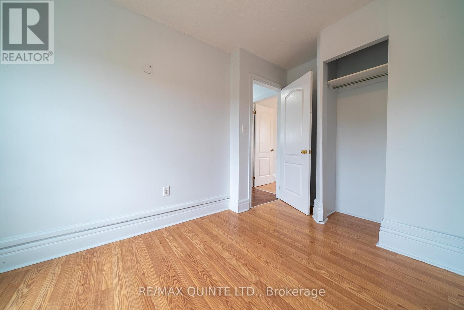 A - 82 MOIRA STREET E