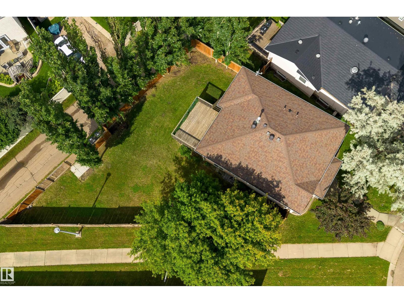 2216 134 AV NW