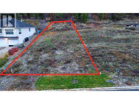 152 Portview Avenue Kelowna BC V1V1T9