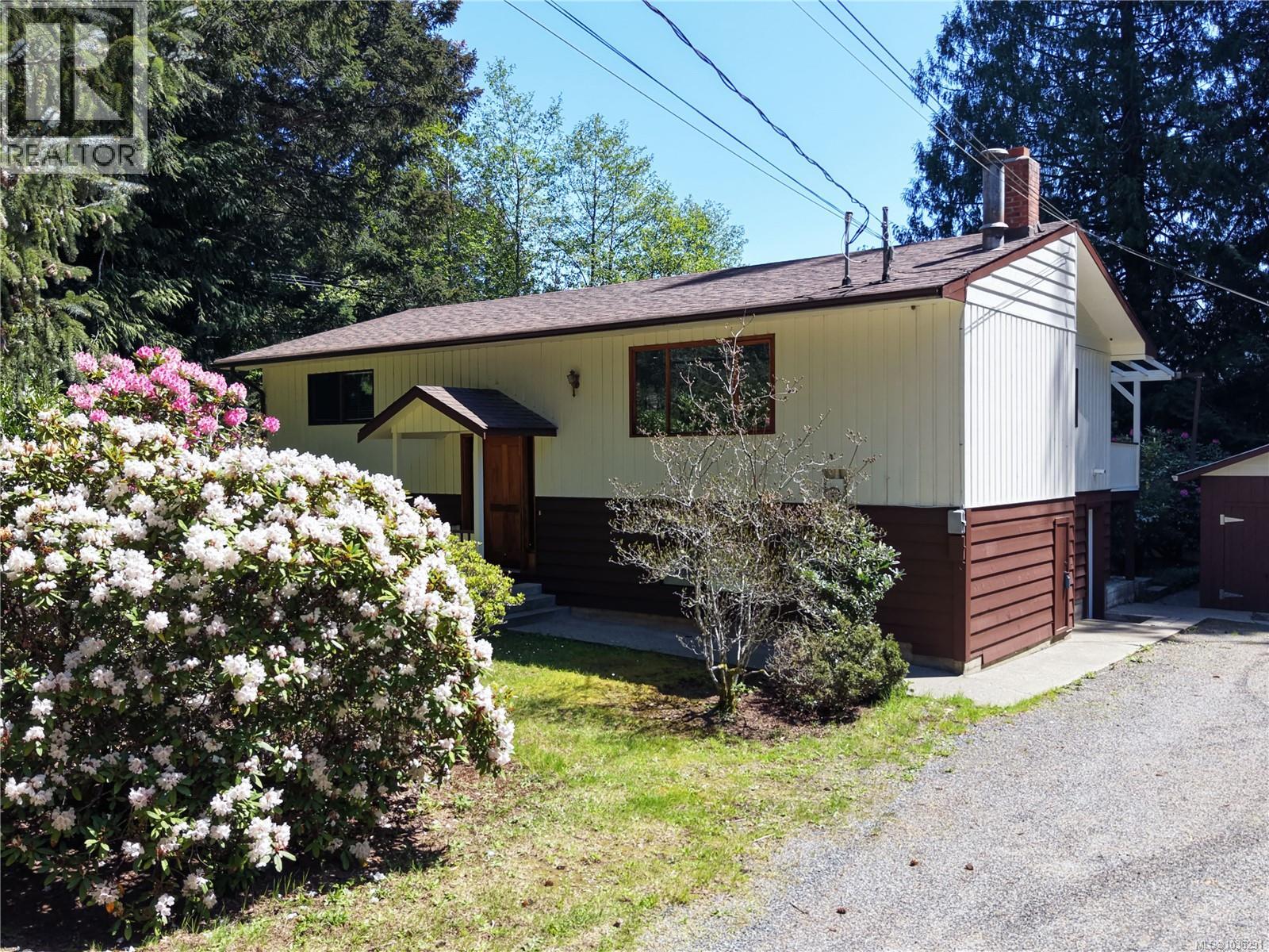 3384 Otter Point Rd