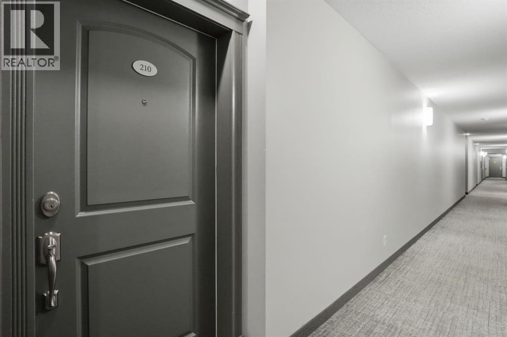 210, 8 Prestwick Pond Terrace SE