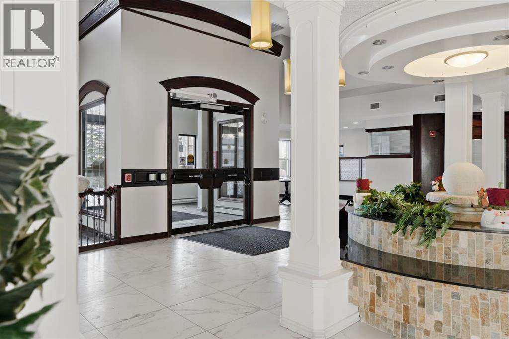 210, 8 Prestwick Pond Terrace SE