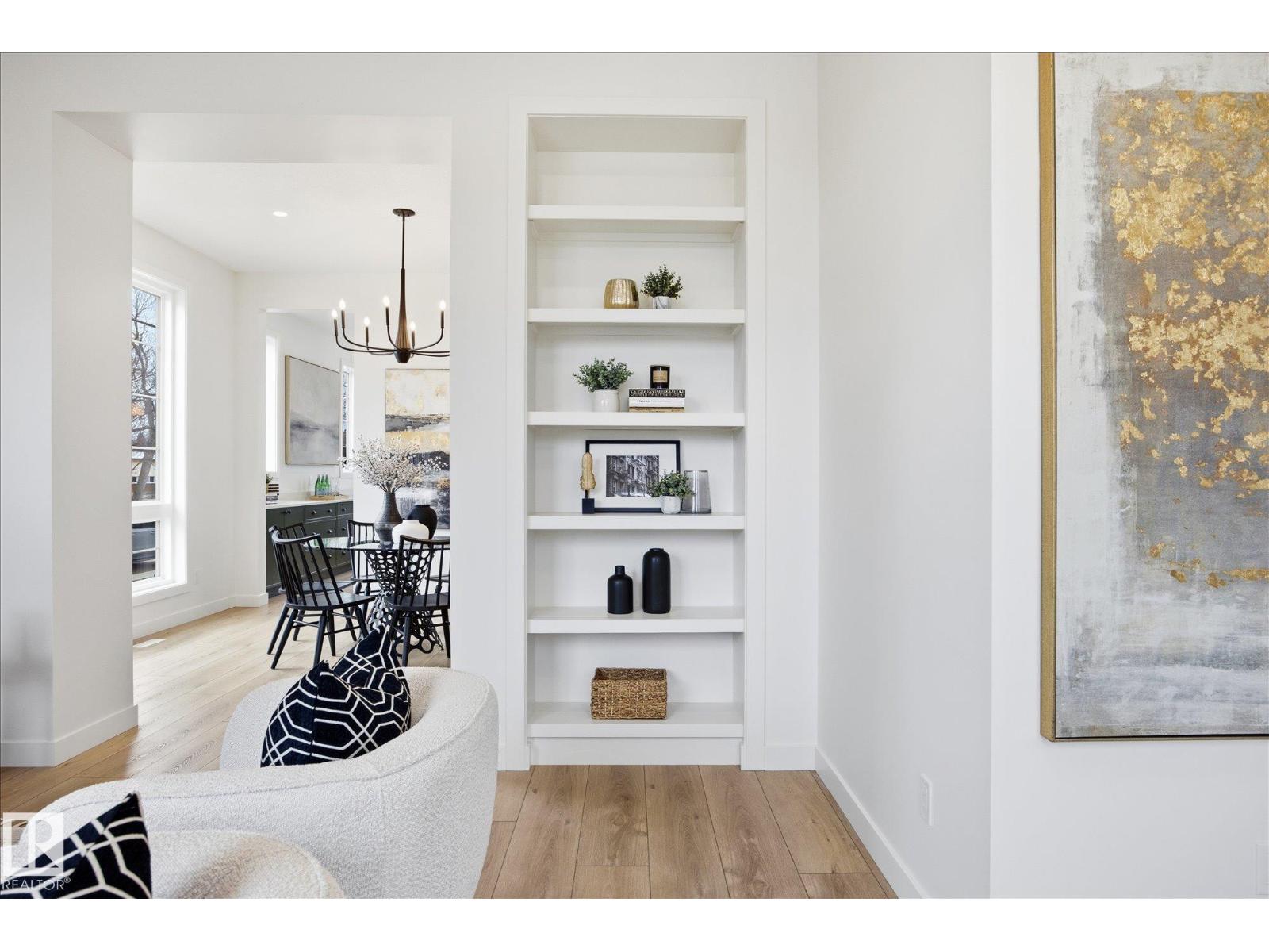 9705 68 AV NW