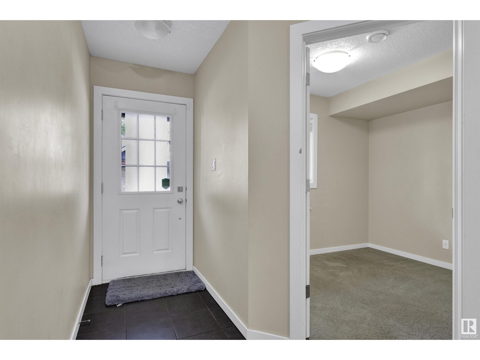 #50 9515 160 AV NW