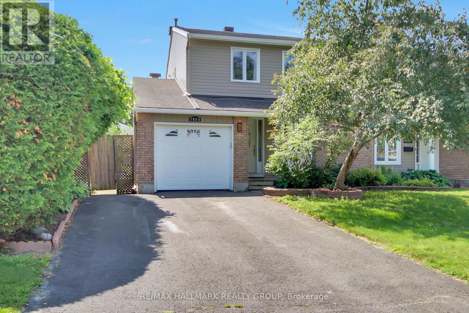 Photo 1 of 38 — 7954 DECARIE DRIVE, Ottawa, ON K1C2C3
