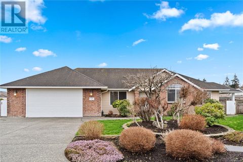 696 Lynx Pl Qualicum Beach BC V9K2P3