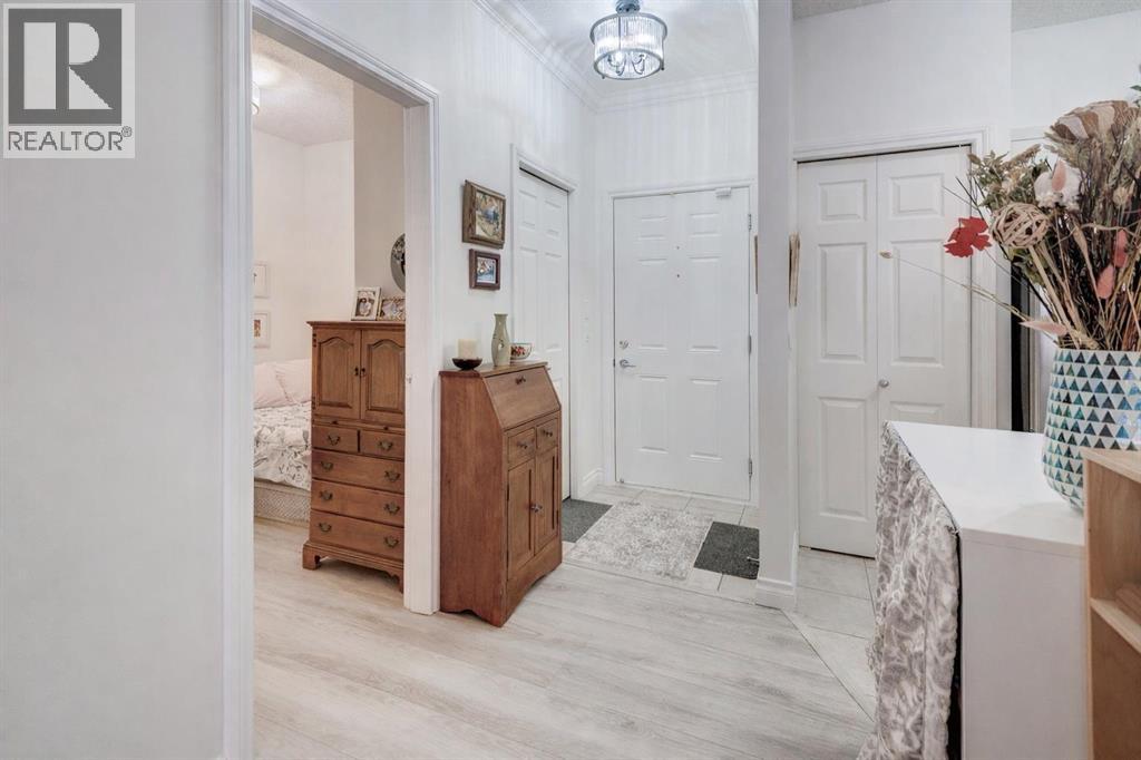 207, 11170 30 Street SW