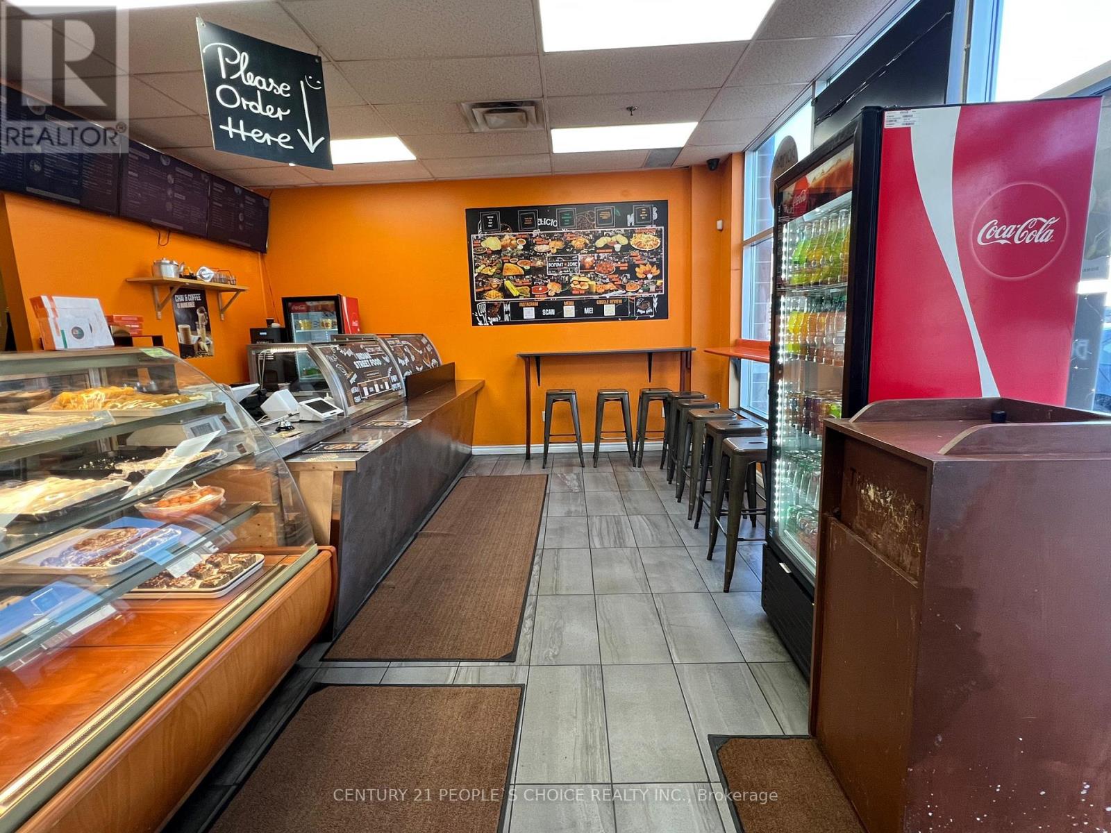 3 - 2030 ELLESMERE ROAD