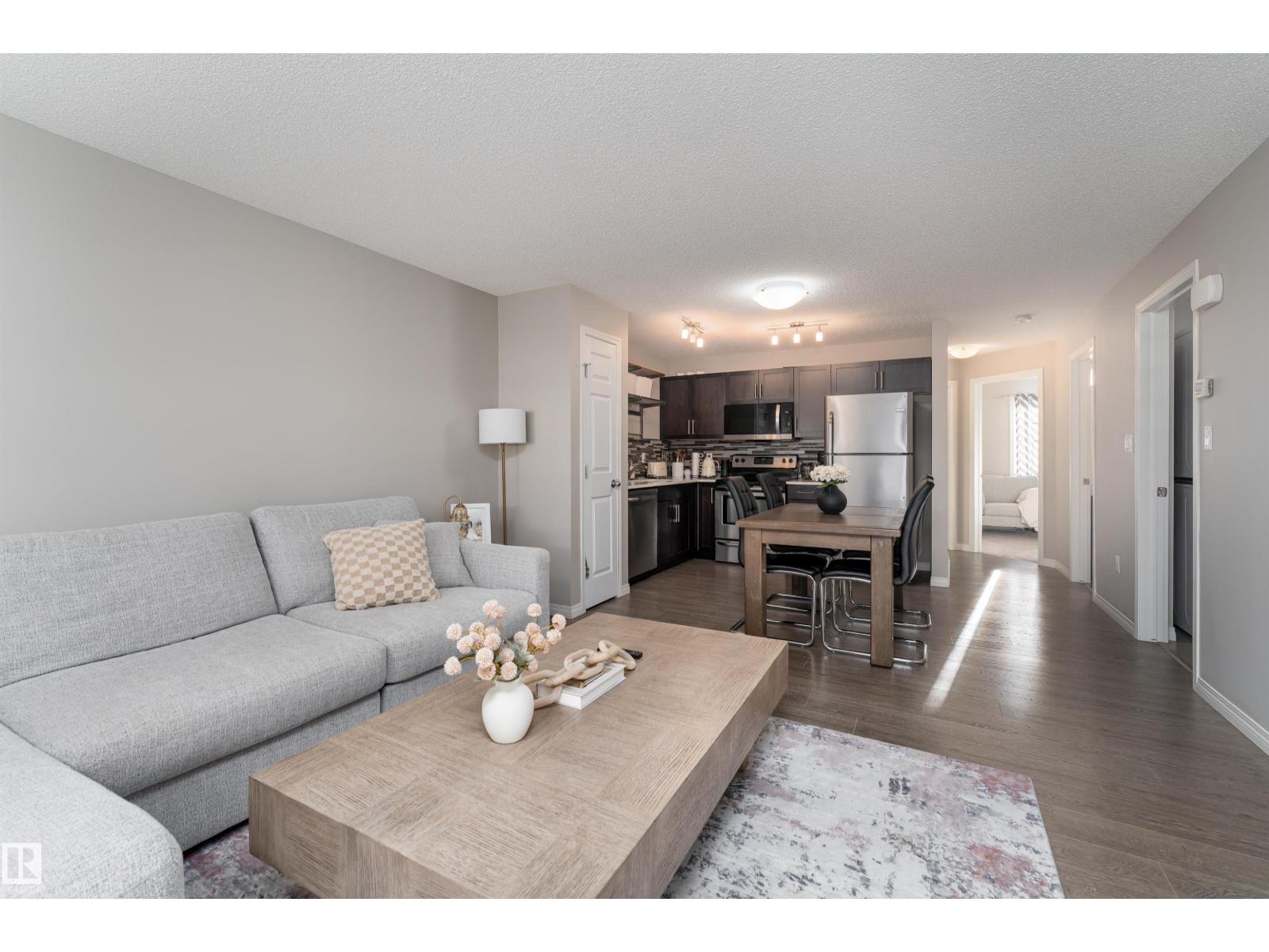 #8 7385 EDGEMONT WY NW