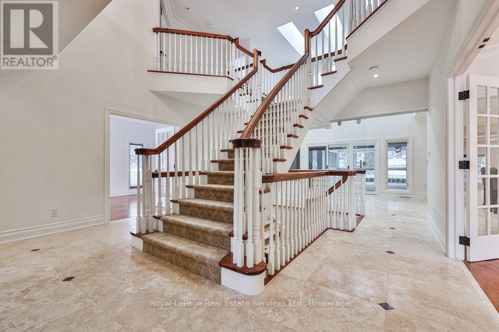 24 RAYMAR PLACE