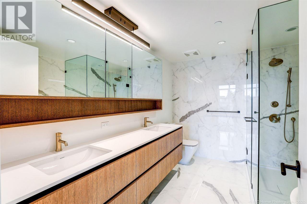 204 458 W 63RD AVENUE