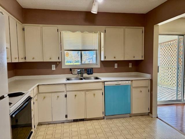 8714 CORNWALL CRESCENT|Chilliwack Proper South