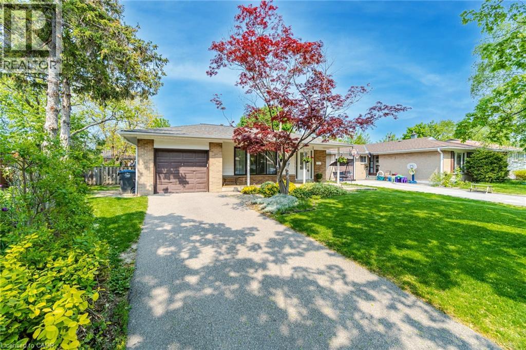 1093 PARTHIA Crescent