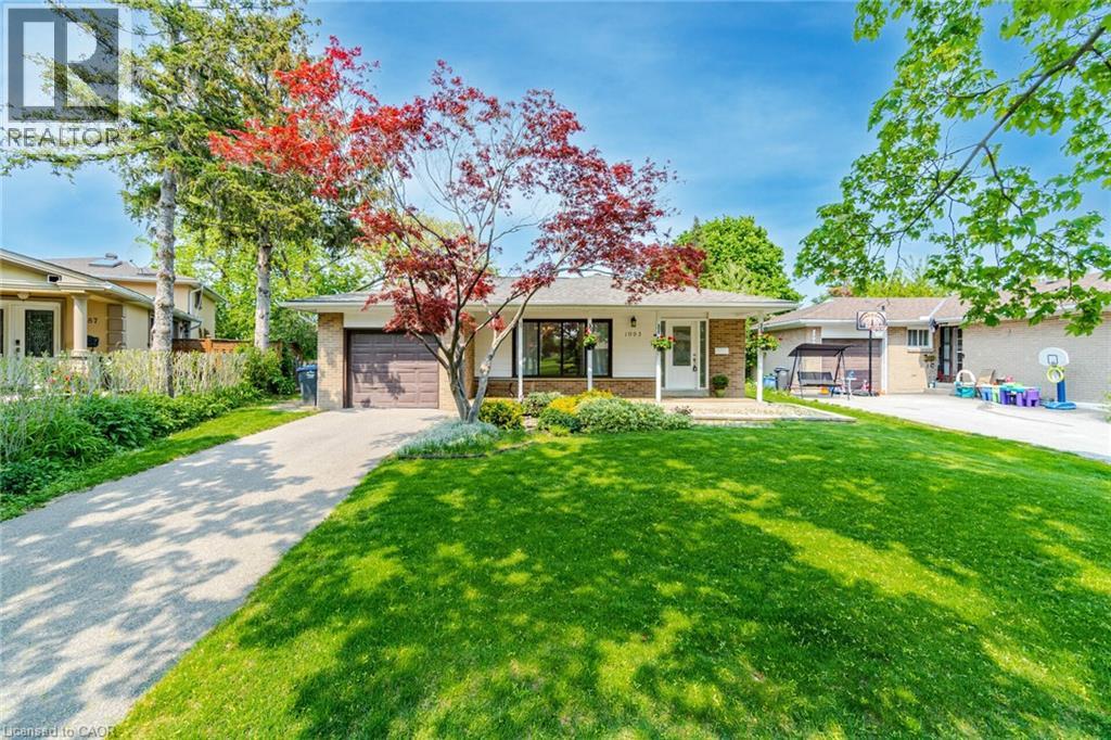 1093 PARTHIA Crescent