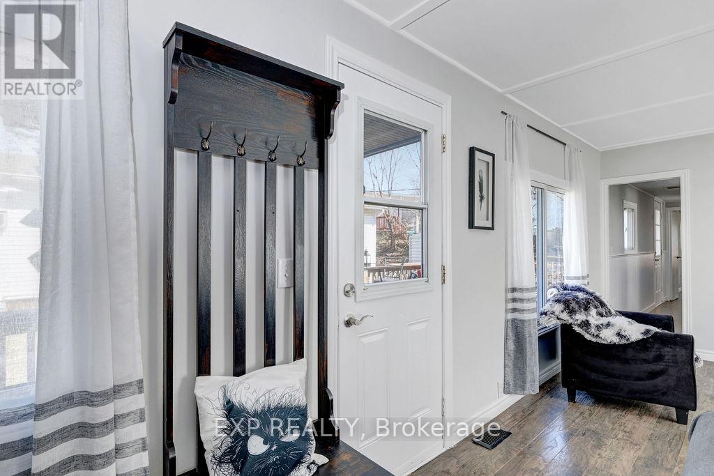 33 VANIER ROAD